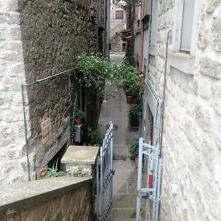 Sospesi Nel Borgo 公寓 *